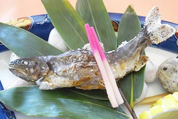 清流の主、岩魚の塩焼き